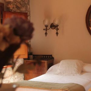 Camera con letto king size